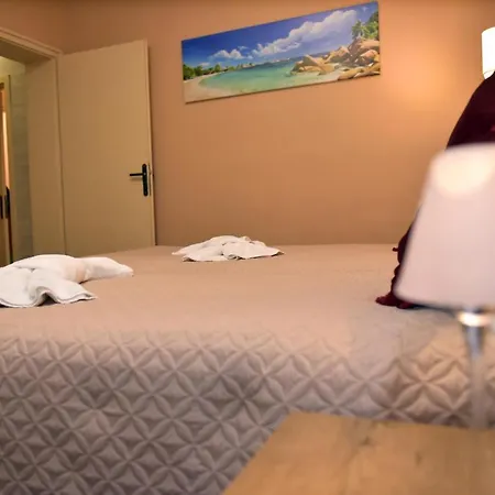 City Apartments * Warna